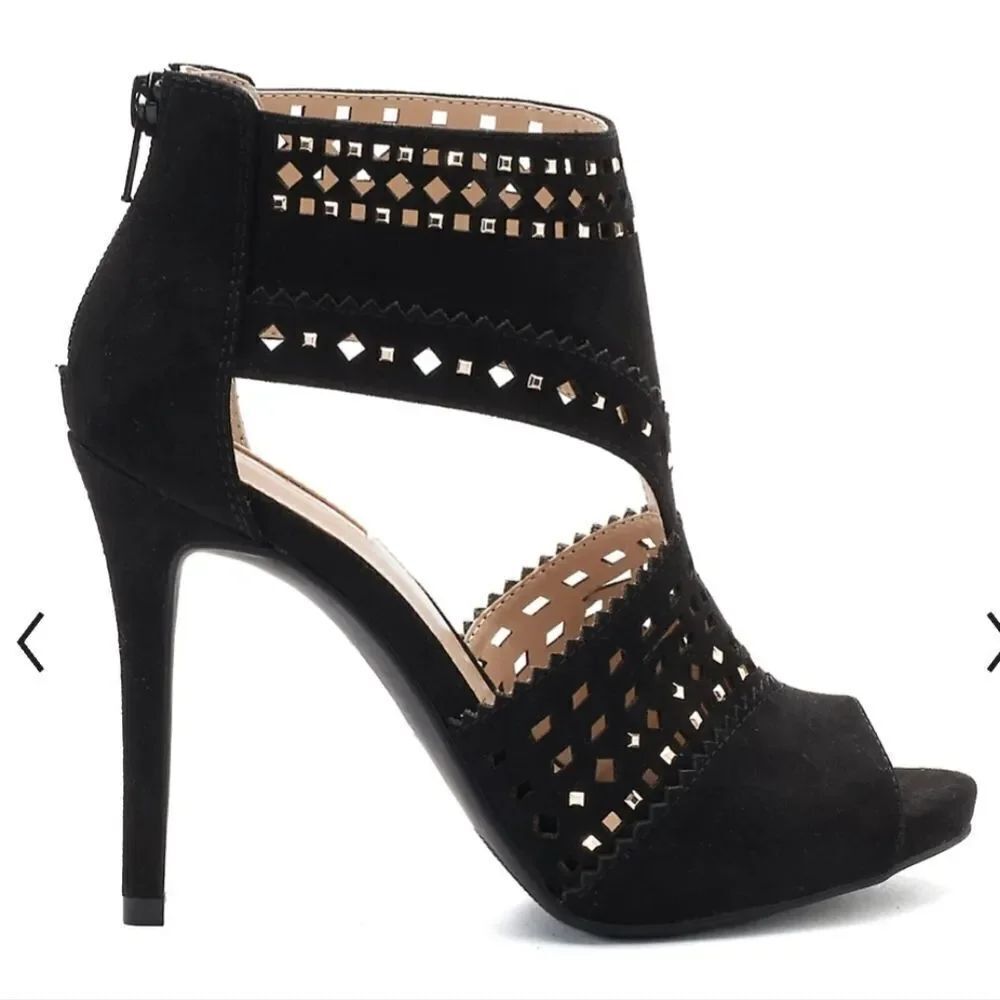 BCBGENERATION CUT-OUT HIGH HEEL STILETTOS BACK ZIP CLOSURE PEEP TOE SANDAL